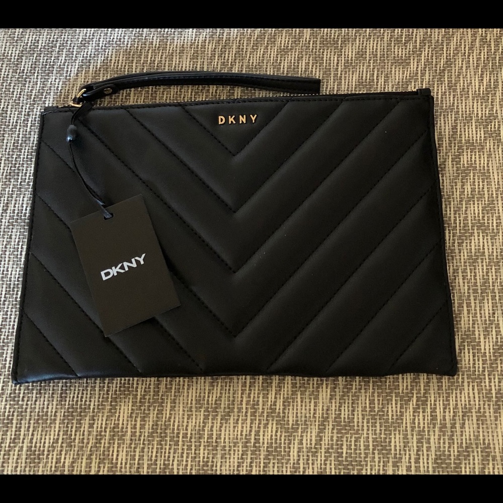New With Tag D K N Y Black Zippered Wristlet DKNY